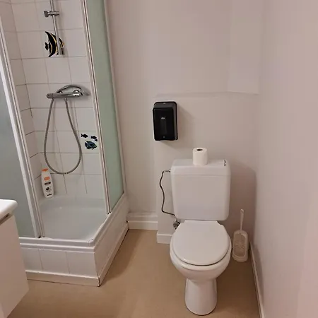 Rachel Shape Apartman Mons