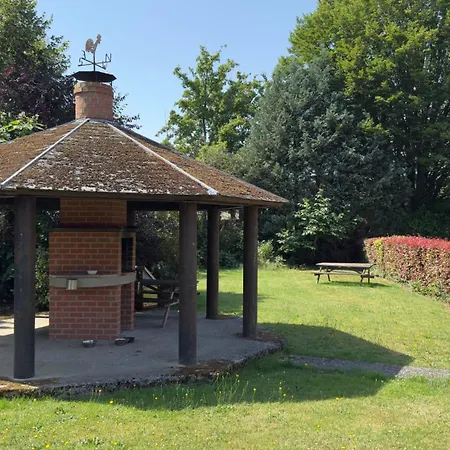 Rachel Shape Апартаменты Монс