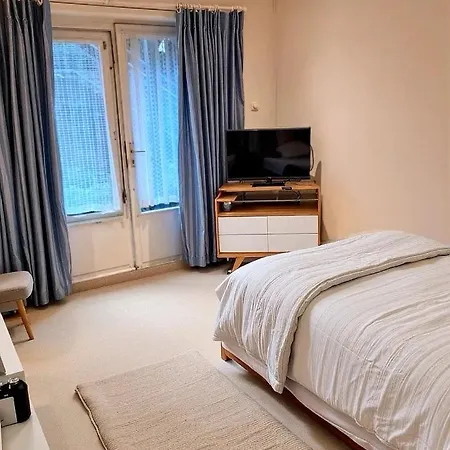 Rachel Shape 아파트 *