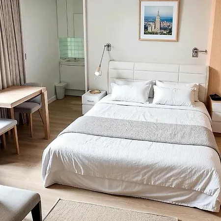 Rachel Shape 아파트 몽스