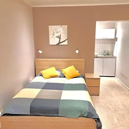 Rachel Shape Apartman
